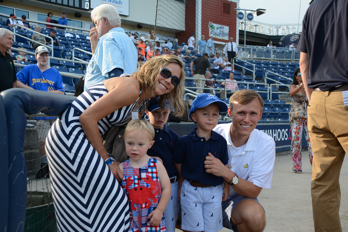 decorative image of 006 , Blue Wahoos Alumni Night 2015-08-06 14:07:58