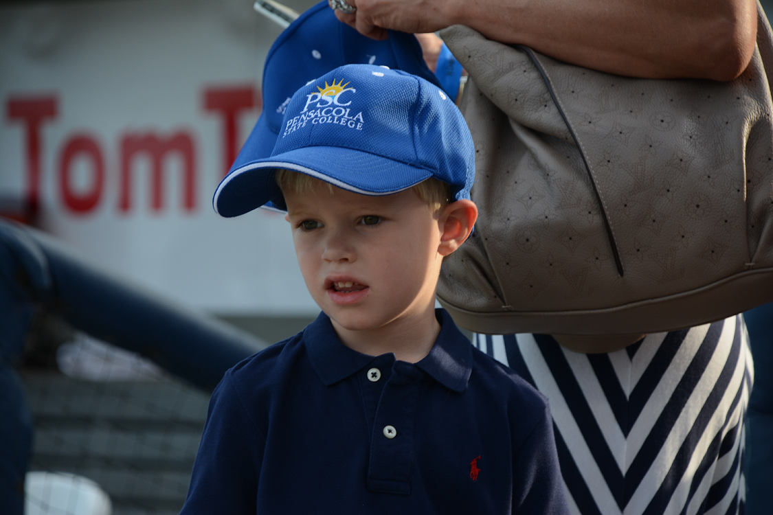 decorative image of 009 , Blue Wahoos Alumni Night 2015-08-06 14:08:06