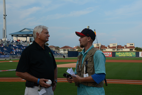 decorative image of 019 , Blue Wahoos Alumni Night 2015-08-06 14:08:15