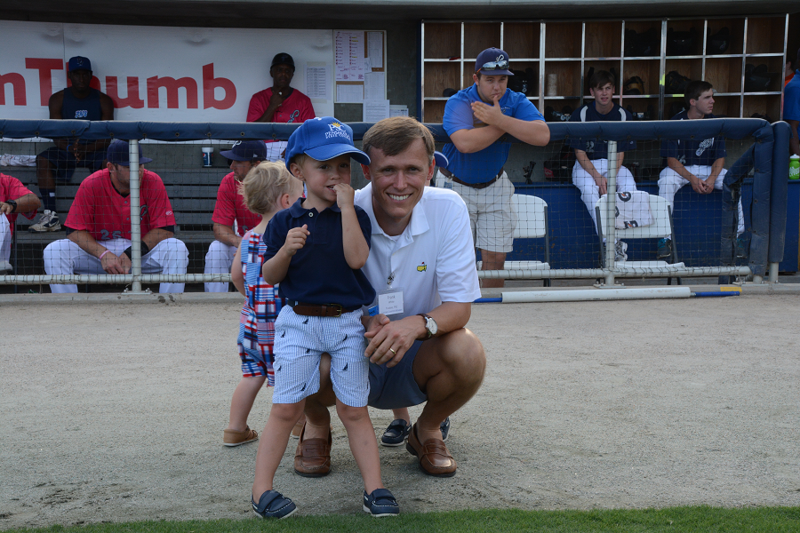 decorative image of 024 , Blue Wahoos Alumni Night 2015-08-06 14:08:20