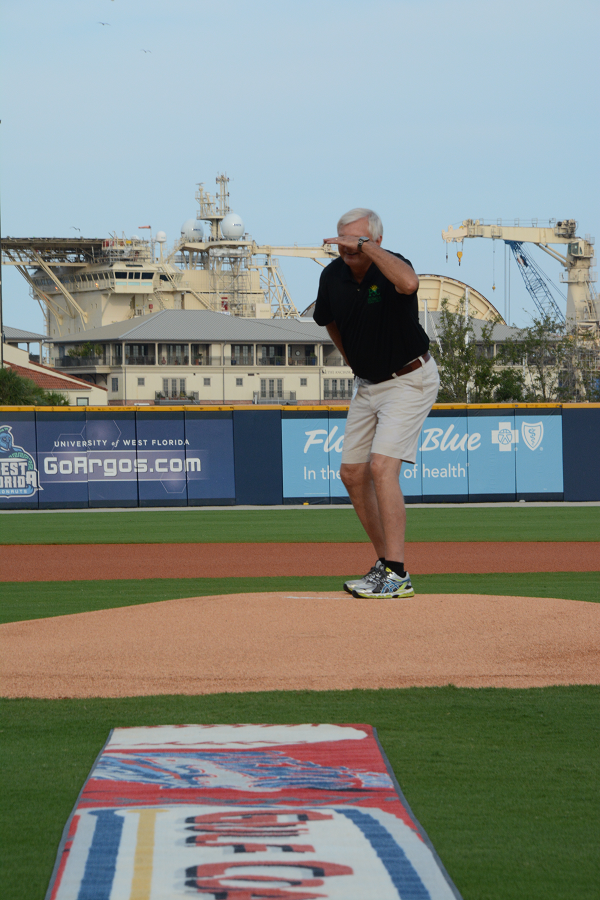 decorative image of 026 , Blue Wahoos Alumni Night 2015-08-06 14:08:21