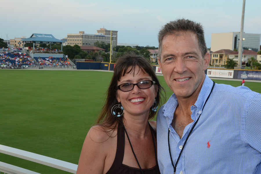 decorative image of 064 , Blue Wahoos Alumni Night 2015-08-06 14:09:01