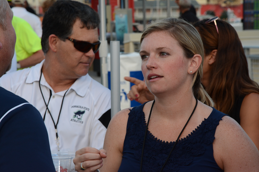 decorative image of 078 , Blue Wahoos Alumni Night 2015-08-06 14:09:14