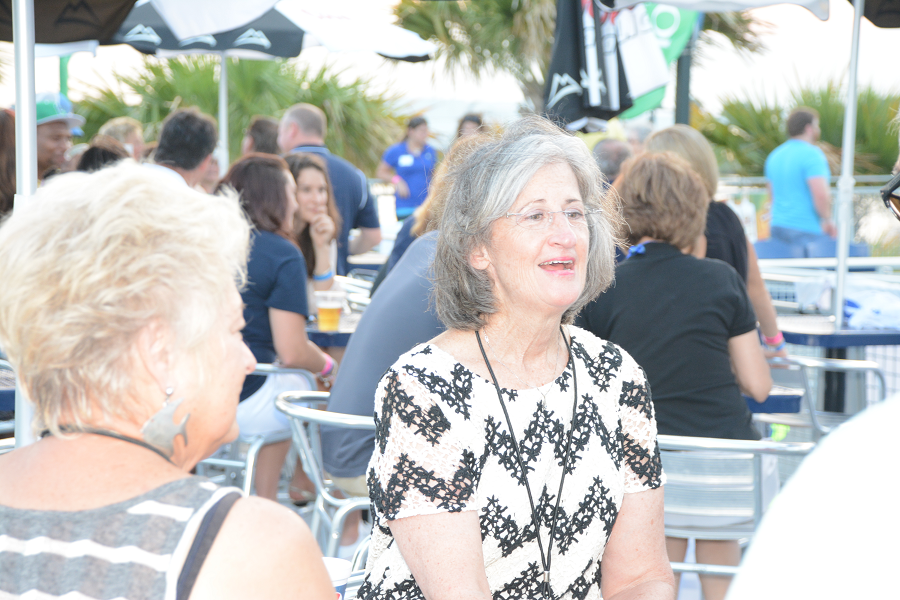 decorative image of 092 , Blue Wahoos Alumni Night 2015-08-06 14:09:37