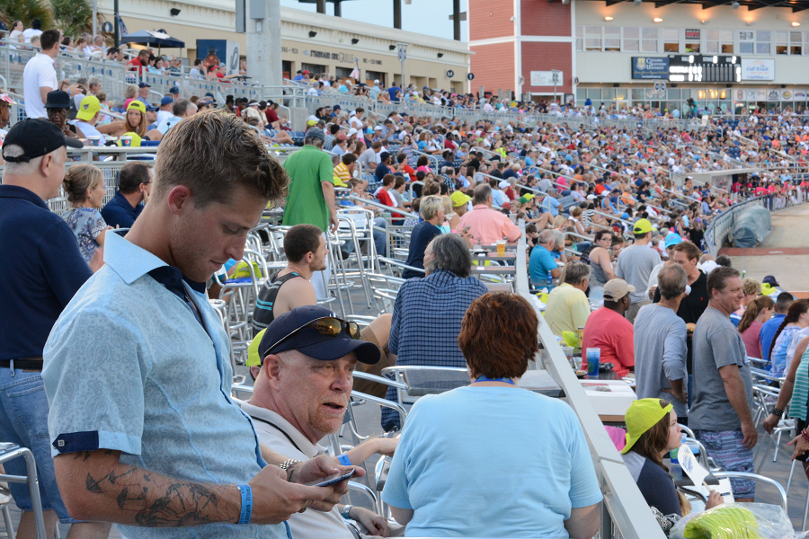 decorative image of 103 , Blue Wahoos Alumni Night 2015-08-06 14:09:51