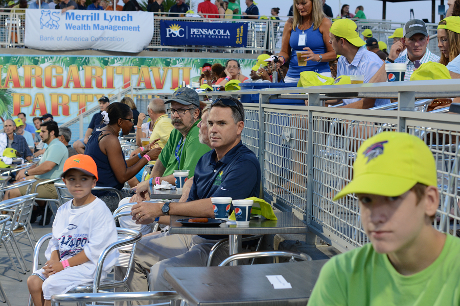 decorative image of 112 , Blue Wahoos Alumni Night 2015-08-06 14:07:21
