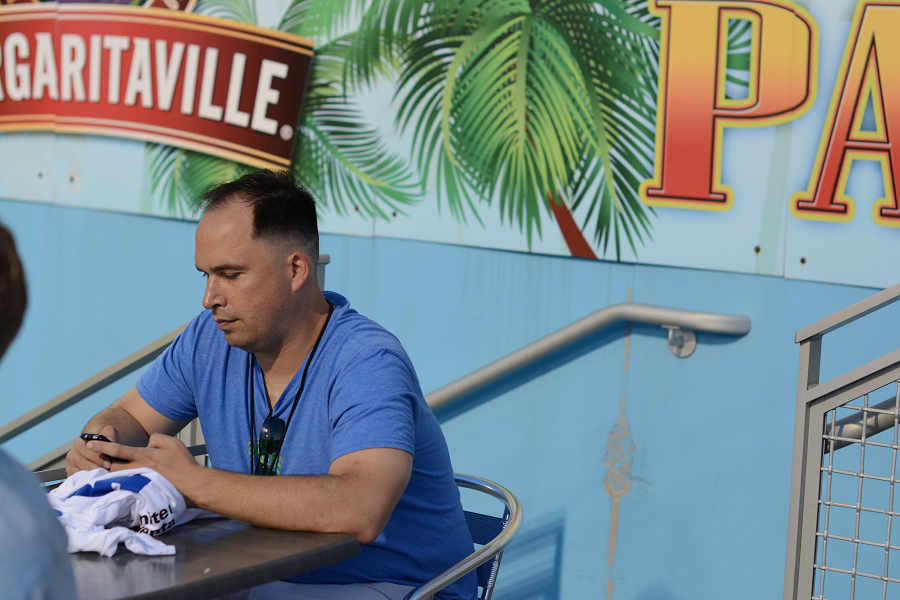 decorative image of 120 , Blue Wahoos Alumni Night 2015-08-06 14:07:29