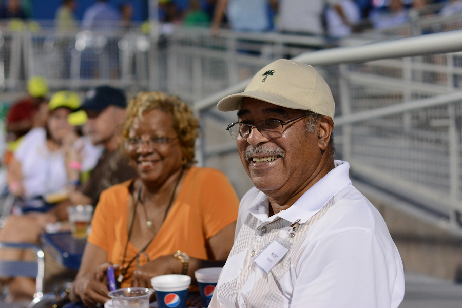 decorative image of 134 , Blue Wahoos Alumni Night 2015-08-06 14:07:41