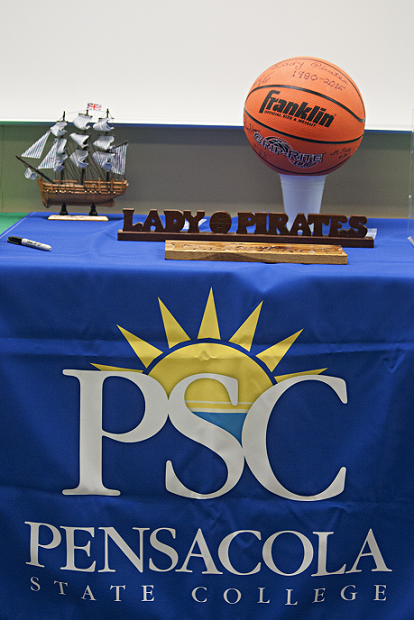 decorative image of MG_5011web , Alumni Women's Basketball 2015-08-05 13:49:46
