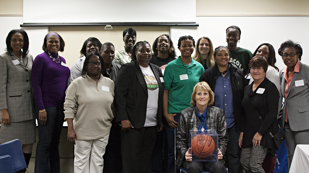 decorative image of MG_5101web , Alumni Women's Basketball 2015-08-05 13:50:03
